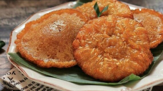 jajananpasarkuecucur768x475jpg Flores Expeditions